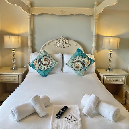 The Seacliffe - Whitby Hotel Екстериор снимка