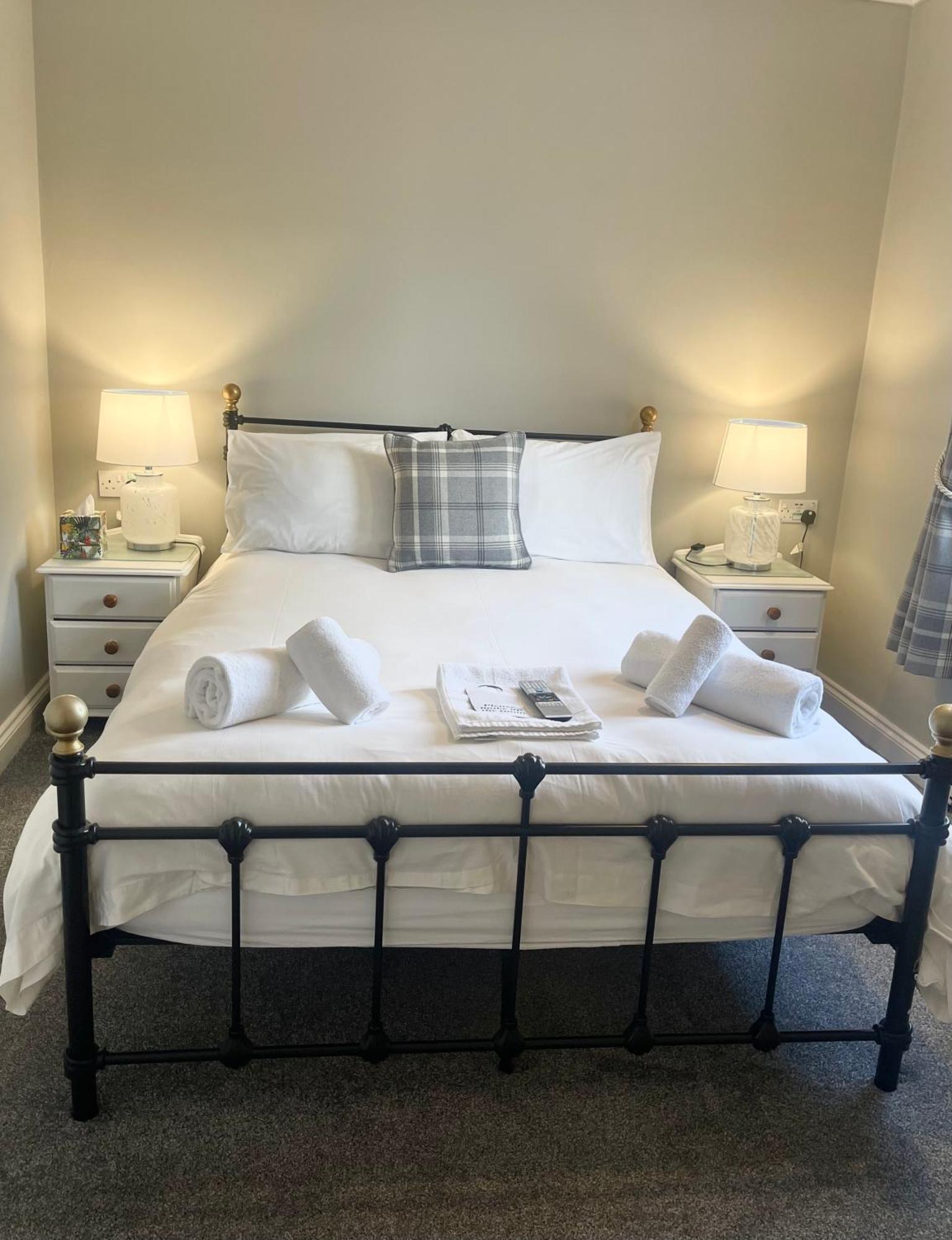 The Seacliffe - Whitby Hotel Екстериор снимка
