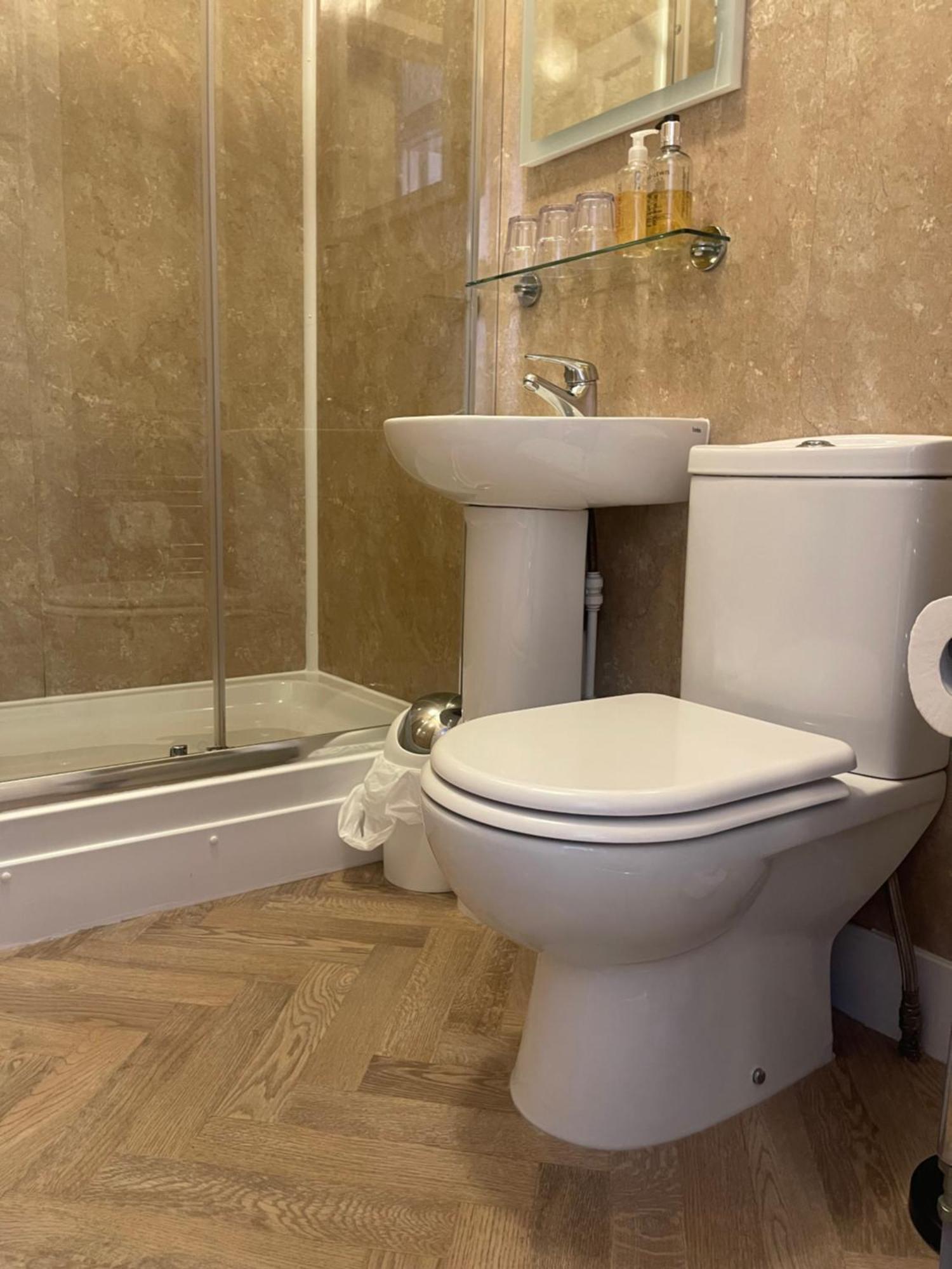 The Seacliffe - Whitby Hotel Екстериор снимка
