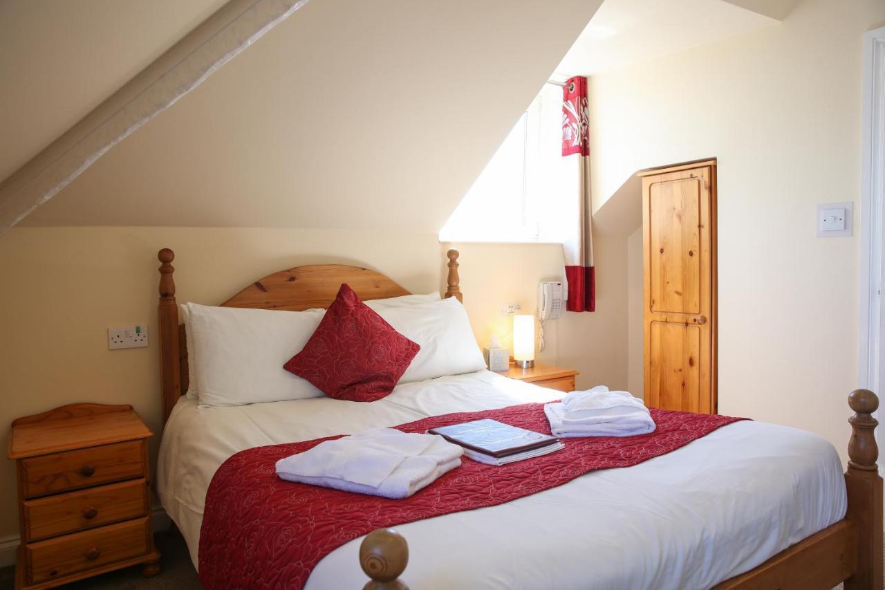 The Seacliffe - Whitby Hotel Екстериор снимка