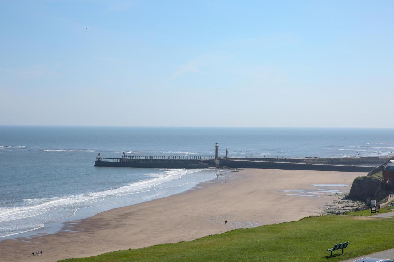 The Seacliffe - Whitby Hotel Екстериор снимка